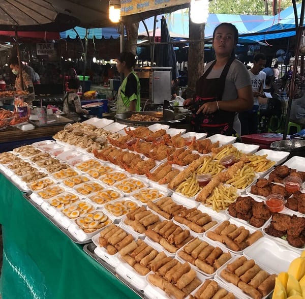 Món ăn đường phố Bangkok Thái Lan