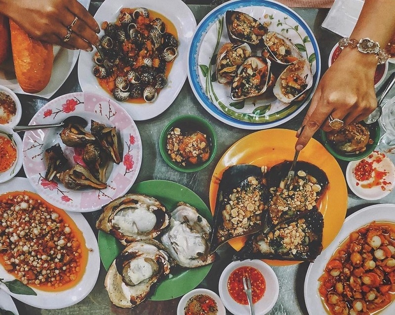 list những món ăn ngon, đặc sản nổi tiếng nhất ở Sài Gòn