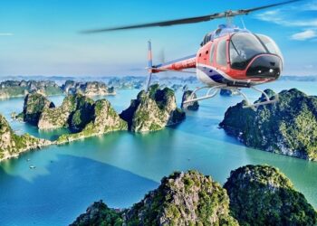 Kinh nghiệm đi trực thăng ngắm vịnh Hạ Long từ trên cao