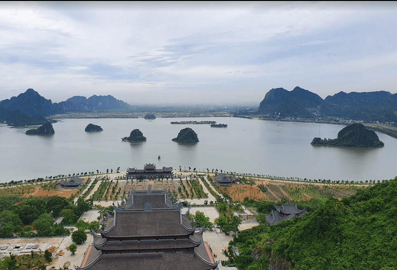 Review du lịch chùa Tam Chúc Hà Nam