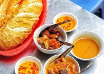 Phá lấu Chiên - Địa chỉ ăn phá lấu ngon ở Sài Gòn
