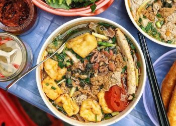 Ăn bún riêu cua ở đâu ngon tại Hà Nội? Địa chỉ & đánh giá