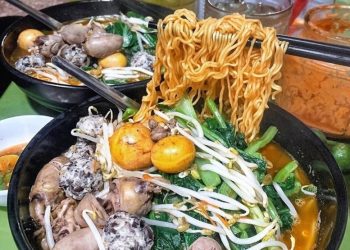 Địa điểm ăn đêm Hà Nội. Mỳ chua cay – Số 277 Phúc Tân