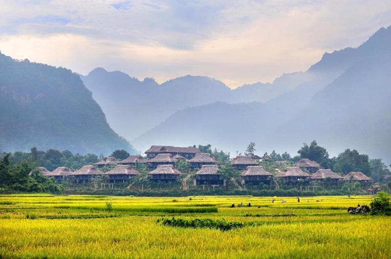 Địa điểm du lịch Hòa Bình. Du lịch Hòa Bình nên đi đâu chơi?