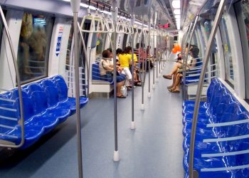Kinh nghiệm đi tàu điện ngầm MRT ở Singapore