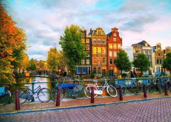 kinh nghiệm du lịch Amsterdam tự túc, giá rẻ