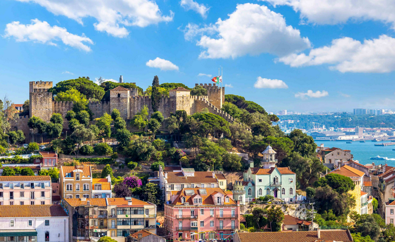Kinh nghiệm du lịch Lisbon Bồ Đào Nha tự túc, giá rẻ đi đâu chơi, tham quan? Lâu đài Castelo de Sao Jorge