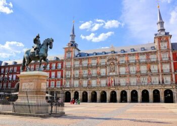 Địa điểm du lịch Tây Ban Nha. Địa điểm tham quan nổi tiếng ở Tây Ban Nha