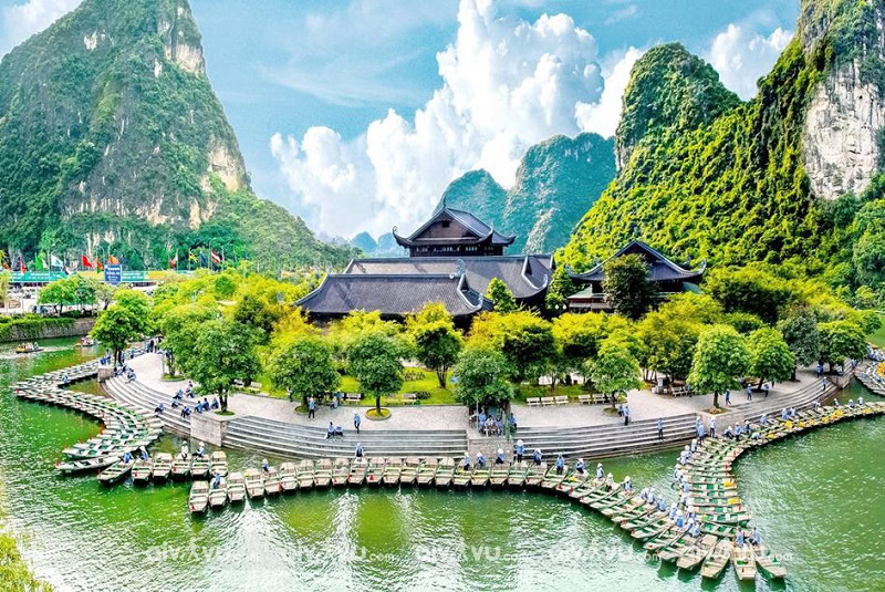 Review du lịch Ninh Bình. Đi đâu chơi gì ở Ninh Bình? Tràng An
