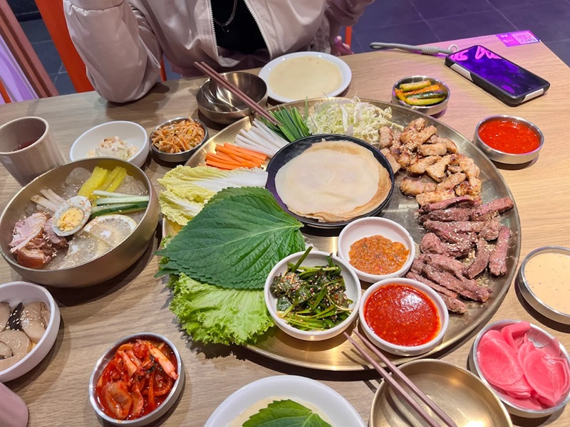 Quán ăn Hàn Quốc ở Hà Nội. Quán ăn Hàn Quốc nổi tiếng ở Hà Nội