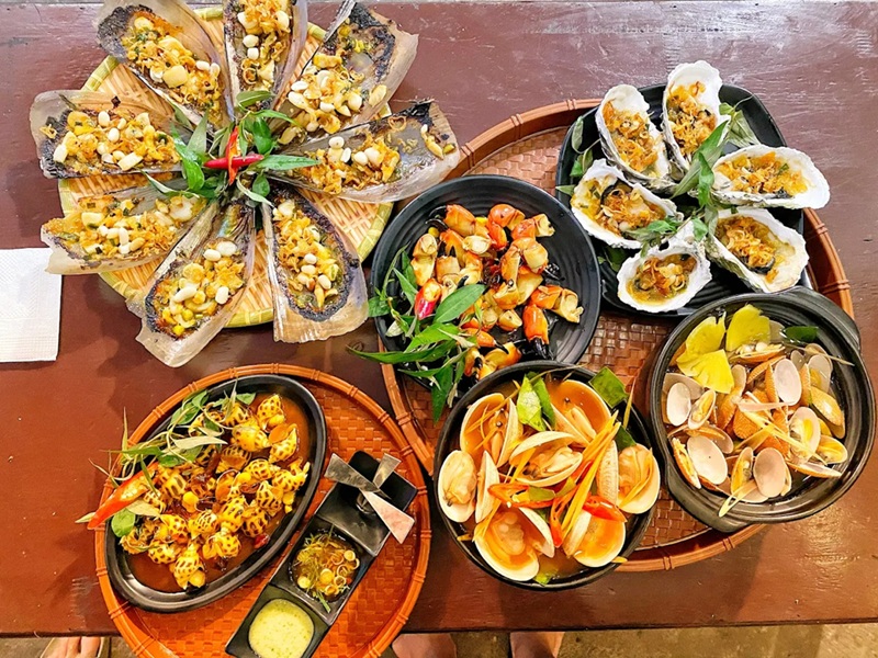 Quán ăn ngon ở Hòn Gai. Quảng Ninh. Quán ăn bình dân ở Hòn Gai