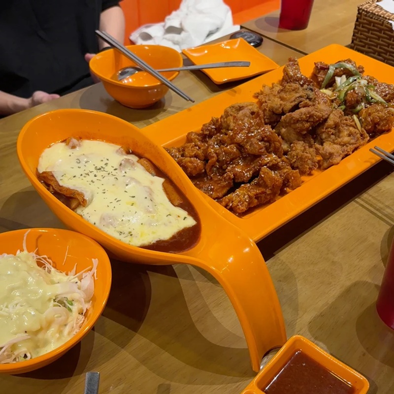 Ăn cơm gà quán nào ngon ở Phường Sài Gòn. Quán cơm gà ngon ở Phường Sài Gòn