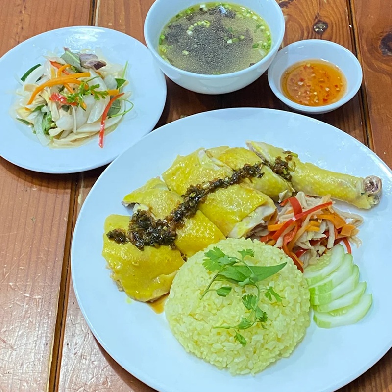 Ăn cơm gà quán nào ngon ở Phường Sài Gòn. Quán cơm gà ngon ở Phường Sài Gòn