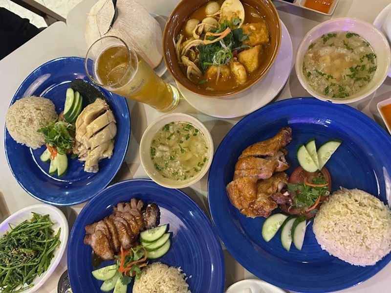 Quán cơm gà ở Phường Sài Gòn. Địa chỉ ăn cơm gà ngon ở Phường Sài Gòn