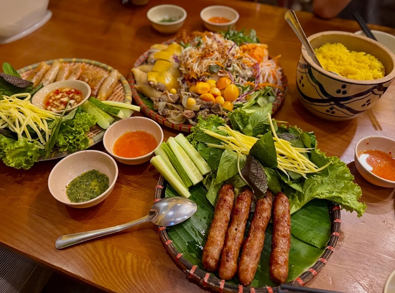 Ăn cơm gà quán nào ngon ở Phường Sài Gòn. Quán cơm gà ngon ở Phường Sài Gòn