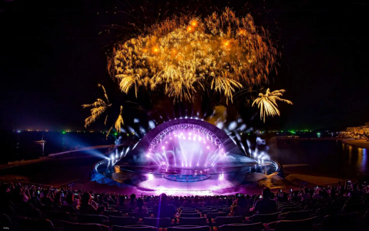 Kiss Of The Sea – khi đại dương “phát sáng” trong màn đêm huyền bí