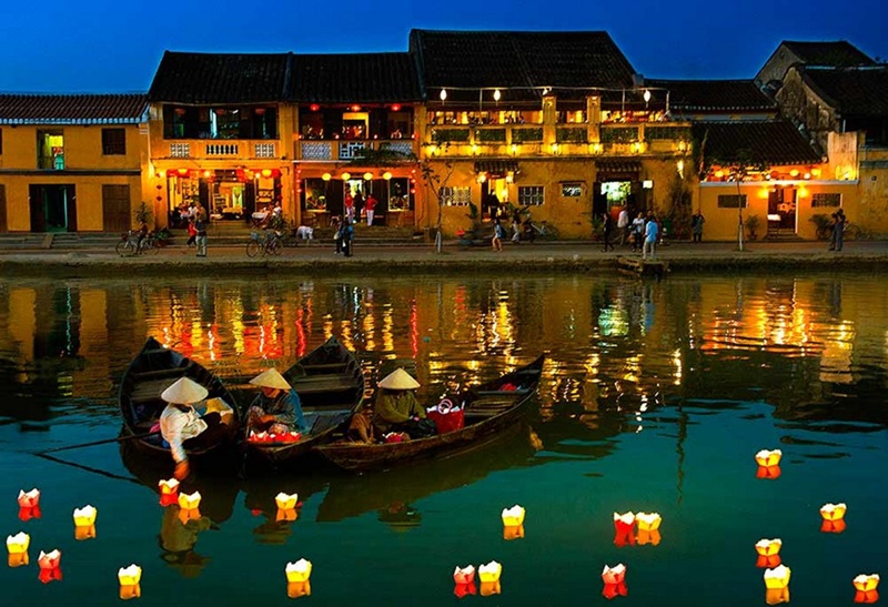 Địa điểm du lịch mùa hè ở Việt Nam. Du lịch mùa hè ở Việt Nam