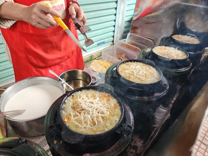 Quán bánh xèo ở Hà Nội. Quán bánh xèo ngon rẻ ở Hà Nội