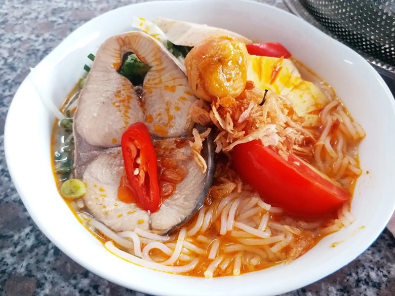Quán bún ở Quy Nhơn. Quán bún nổi tiếng ở Quy Nhơn
