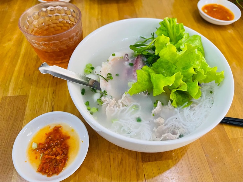 Quán bún ở Quy Nhơn. Ăn bún Quy Nhơn quán nào ngon