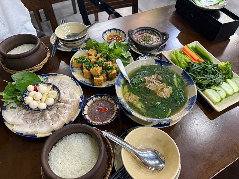 Quán cơm niêu ở Sài Gòn. Quán cơm niêu ngon rẻ ở Sài Gòn