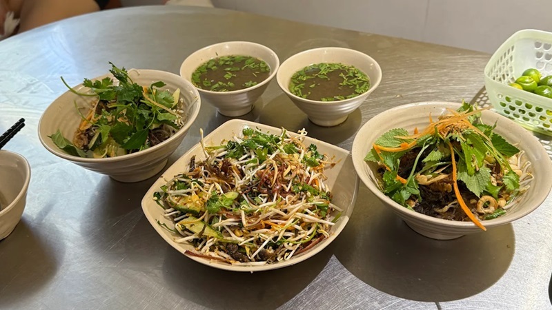 Quán lươn ở Hà Nội. Quán lươn nổi tiếng ở Hà Nội