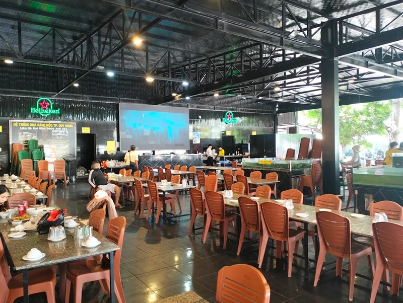 Quán hải sản ở Quy Nhơn. Quán hải sản nổi tiếng ở Quy Nhơn
